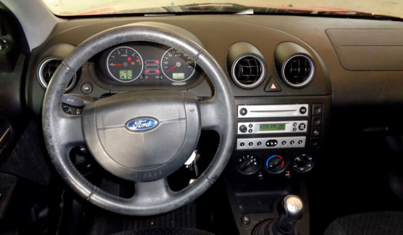 Ford Fiesta 1.4 TDCi Ghia lleno
